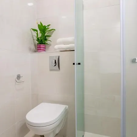 Extra And New בודפשט